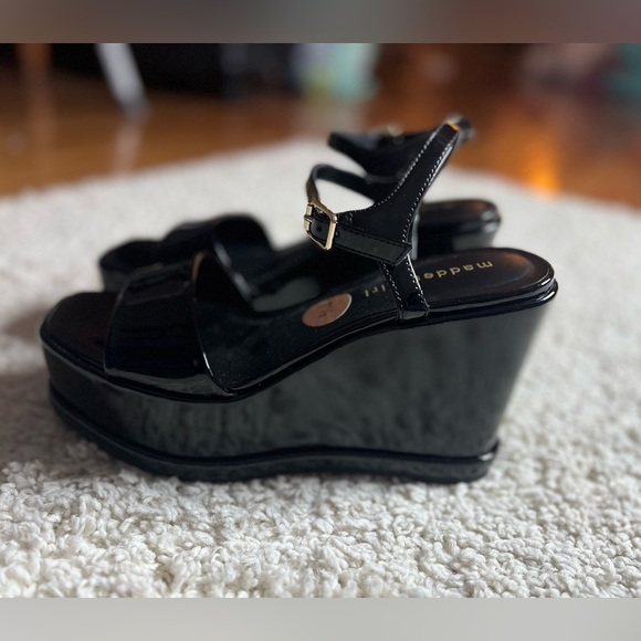 Madden Girl Shoes - Madden Girl Size 7.5  Black Wedge Sandals NWT